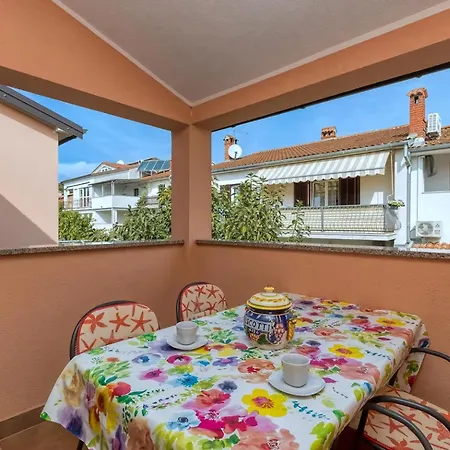 Silva 5 Mit Garten Und Grill * Rovinj